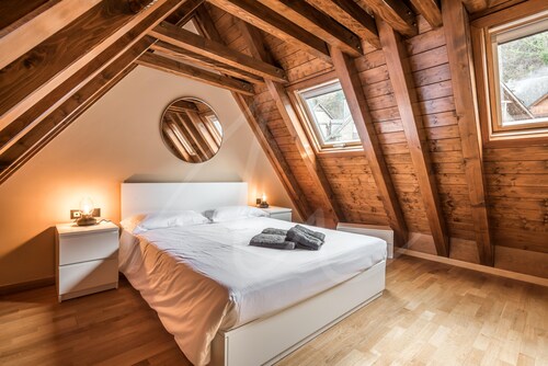 Casa Montjòia by SeaMount Rentals