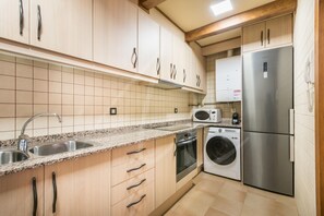 Réfrigérateur, micro-ondes, four, lave-vaisselle