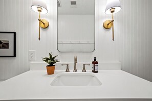Combined shower/bathtub, hair dryer, towels - New River Gorge Home | Fire Pit, Fenced Yard | Pet-Friendly Basecamp, WV (Oak Hill)
