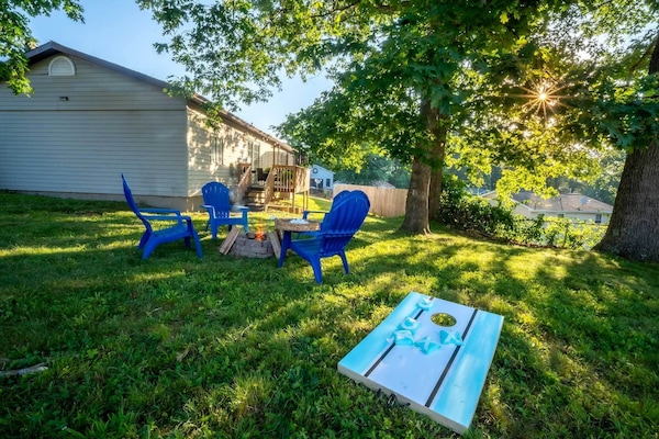 Campfire glow + marshmallows = your new favorite evening ritual. Don’t forget the ghost stories.