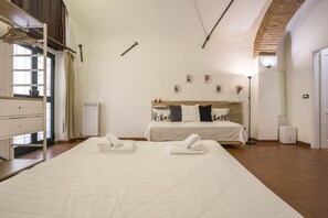 Fer et planche à repasser, Wi-Fi, draps fournis