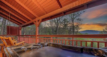 Cozy Log Cabin W/ Mtn Views, Hot Tub, & Game Room - 15 min from Gatlinburg!