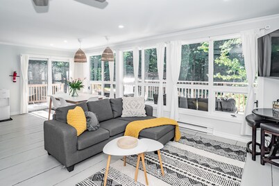 Beautifully maintained cottage in the heart of port carling