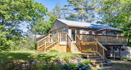 Beautifully maintained cottage in the heart of port carling