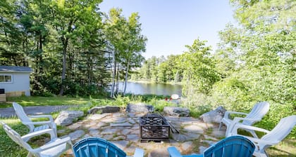 Beautifully maintained cottage in the heart of port carling