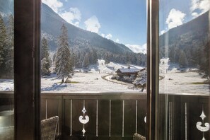 المنطقة ا�لمحيطة بالمنشأة