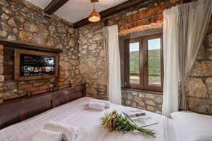 5 chambres, Wi-Fi gratuit, draps fournis