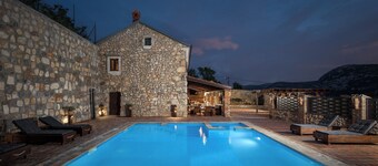 Villa Cupido With Private Pool, Drivenik, Croatia