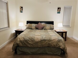 4 bedrooms, iron/ironing board, WiFi, bed sheets