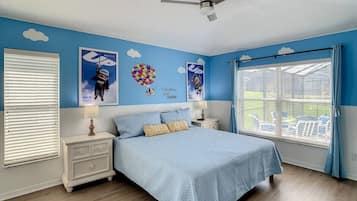 5 bedrooms, desk, travel crib, free WiFi