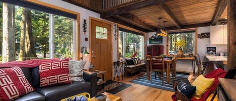 Smart TV, fireplace, offices
