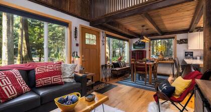 Mt Bakers Romantic Couples Cabin