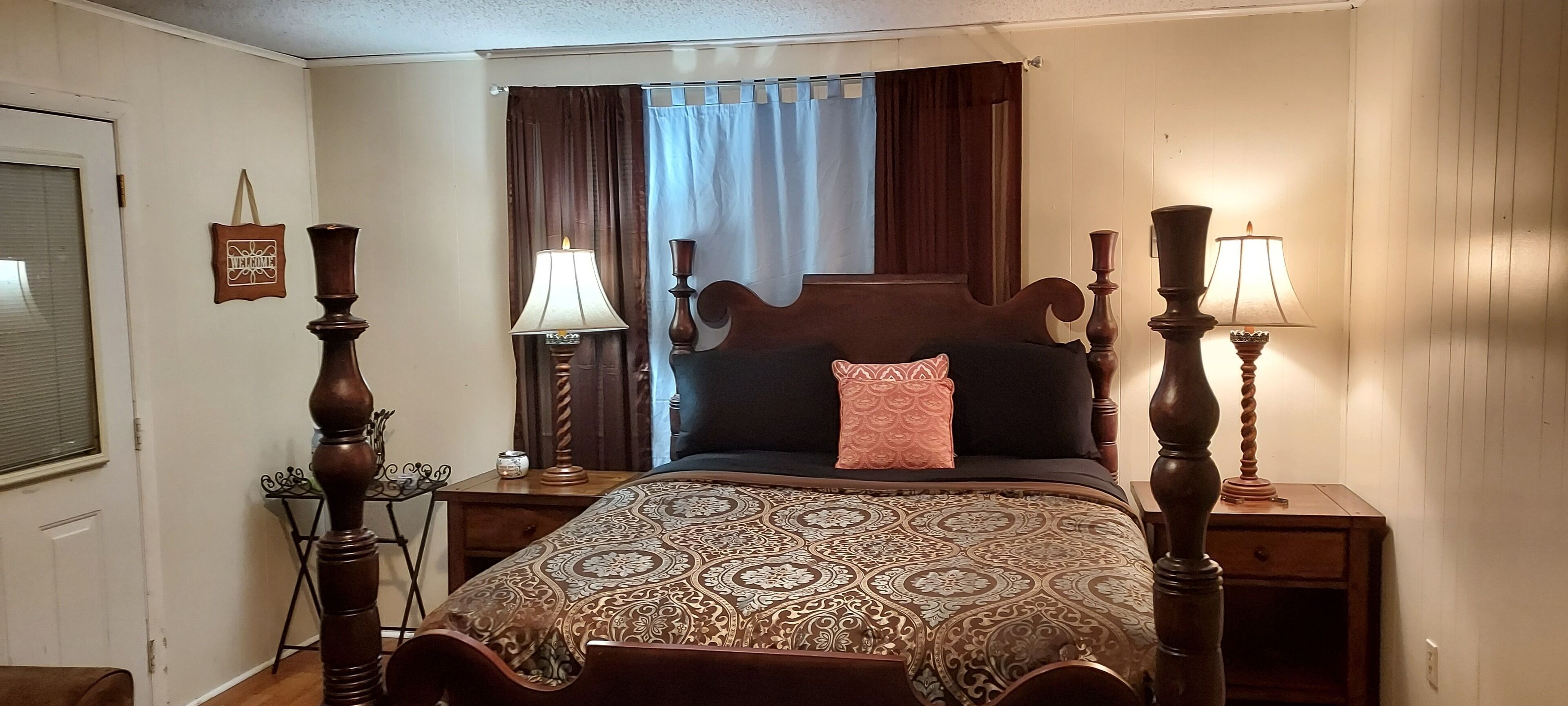 1 多间卧室、WiFi