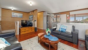 Unclassified image, 4 of 39, button - A holiday home perfect for families seeking a peaceful getaway. (Lancelin)