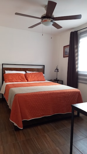 1 bedroom, desk, iron/ironing board, free WiFi