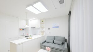 Premium Deluxe Suite (Ocean View)
