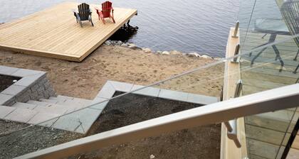 Brand new front lake cottage-15 min. from Dorset