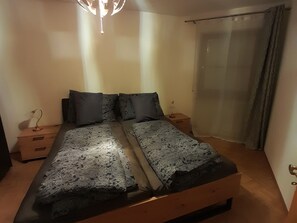 1 chambre, literie fournie