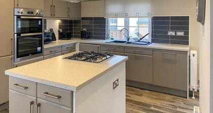 1 bedroom accommodation in Kilwinning