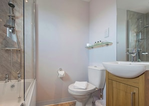 Bathroom - Spa Lookout (Pet Garden) (Raywell, Beverley)