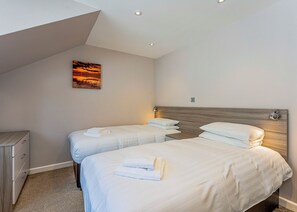 3 室のベッドルーム、WiFi (無料)