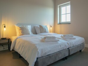 8 Schlafzimmer, Internetzugang