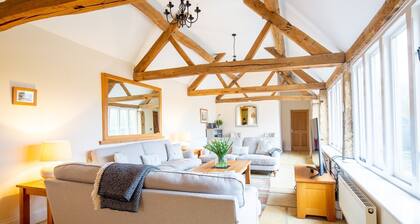 Cotswold converted Barn near Chipping Campden