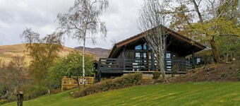 Comfortable lodge with one double and one twin.