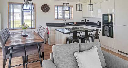 3 bedroom accommodation in Newbury