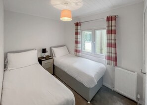 3 bedrooms - 3 bedroom accommodation in Milnthorpe (Milnthorpe)
