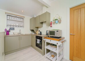 Fridge, oven, stovetop, toaster