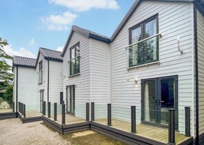 Exterior - 3 bedroom accommodation in Milnthorpe (Milnthorpe)