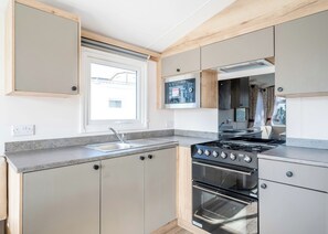 Fridge, oven, stovetop, toaster