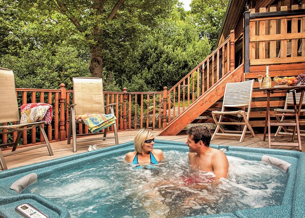 Bain à remous extérieur