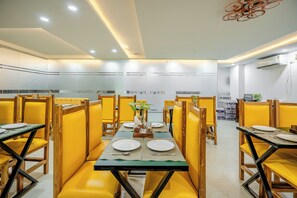 Ruokailu