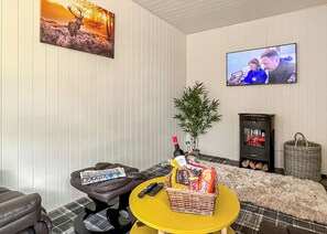 Unclassified image, 4 of 7, button - 1 bedroom accommodation in Aughton (Aughton)