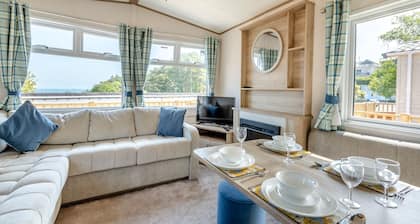 Gold 2 bedroom Caravan
