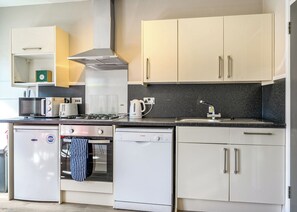 Fridge, oven, stovetop, toaster