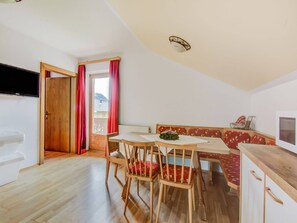 Dining - Apartment in Hainzenberg in a ski area (Hainzenberg)
