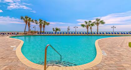 Oceanfront Studio • Pet Friendly • Balcony + Pools