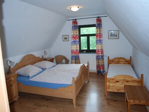 5 bedrooms, WiFi