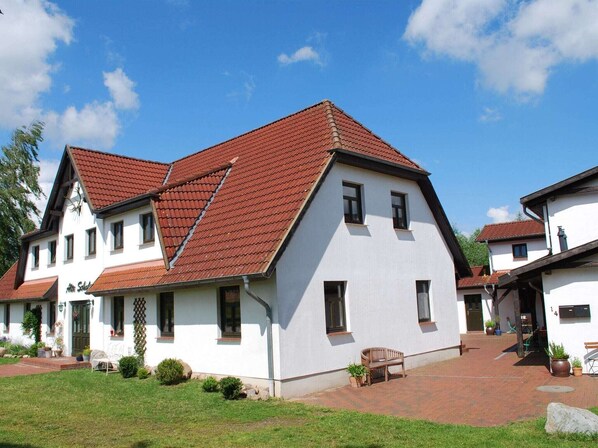 Exterior - Landhaus mit Schwimmbad in Dargun (Barlin)