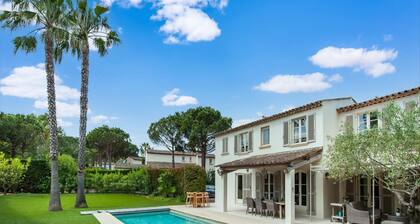 Beachside Bliss in Gassin