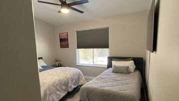 3 bedrooms, WiFi, bed sheets
