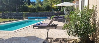 Villa in Castelnau d'Aude with Heated Pool