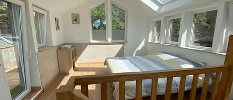 4 camere, ferro/asse da stiro, Wi-Fi