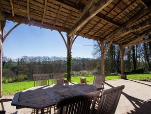 Outdoor dining - Holiday Home near Bergerac Vineyards (Sigoulès)