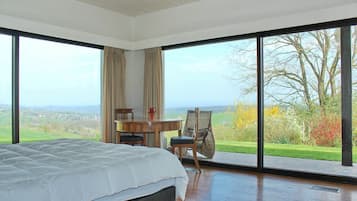 5 bedrooms, WiFi
