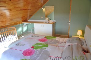 5 bedrooms, WiFi