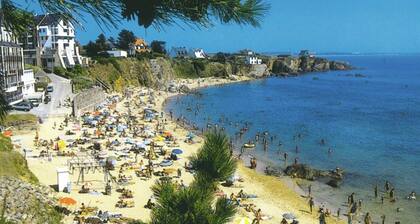 Sea View Retreat in Le Pouldu